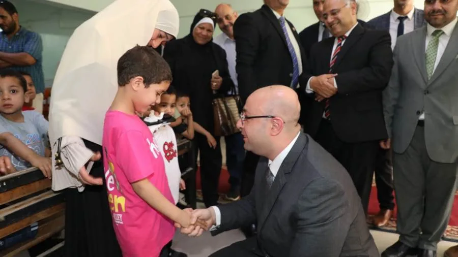 محافظ بني سويف يحتفل بالأيتام والمسنين ويؤكد على ضرورة تقديم الرعاية الاجتماعية والصحية لهم محافظ بني سويف يحتفل بالأيتام والمسنين ويؤكد على ضرورة تقديم الرعاية الاجتماعية والصحية لهم