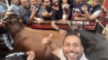 «احتفل أحمد العوضي بعيد الأضحى مع جيرانه في عين شمس» (فيديو)
