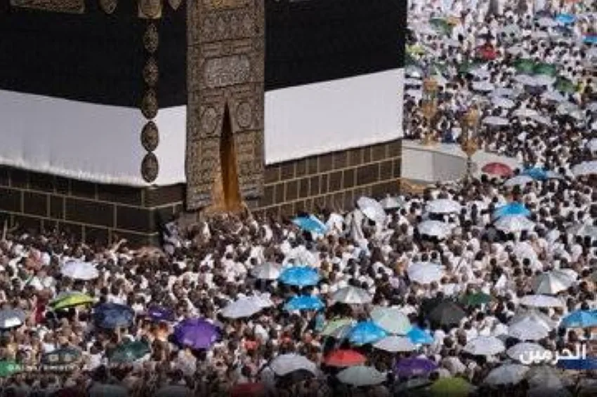 في يوم العيد.. الحرم يرحب بزائريه بمجموعة من الخدمات المتنوعة في يوم العيد.. الحرم يرحب بزائريه بمجموعة من الخدمات المتنوعة