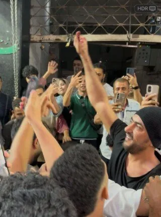 «العوضي يقدم تضحيات».. سكان عين شمس يحيطون بالخديوي في بلدته الأصلية (صور) «العوضي يقدم تضحيات».. سكان عين شمس يحيطون بالخديوي في بلدته الأصلية (صور)