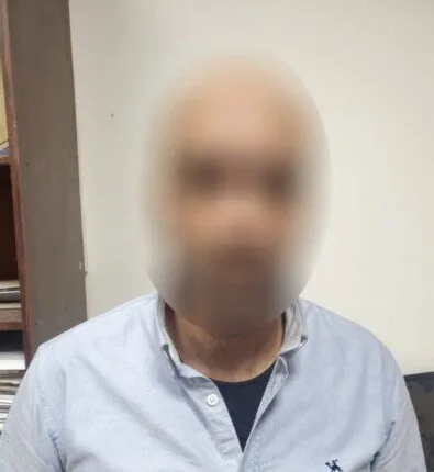 إلقاء القبض على صاحب مقهى بتهمة الاعتداء على امرأة بالشتائم والضرب في القاهرة إلقاء القبض على صاحب مقهى بتهمة الاعتداء على امرأة بالشتائم والضرب في القاهرة