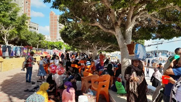 المصريون يتوجهون إلى الحدائق العامة للاحتفال بعيد الأضحى.. المزيد من التفاصيل المصريون يتوجهون إلى الحدائق العامة للاحتفال بعيد الأضحى.. المزيد من التفاصيل