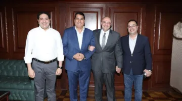 محافظ بني سويف يستقبل التهاني بمناسبة عيد الأضحى من الأحزاب والبرلمانيين والمسؤولين التنفيذيين