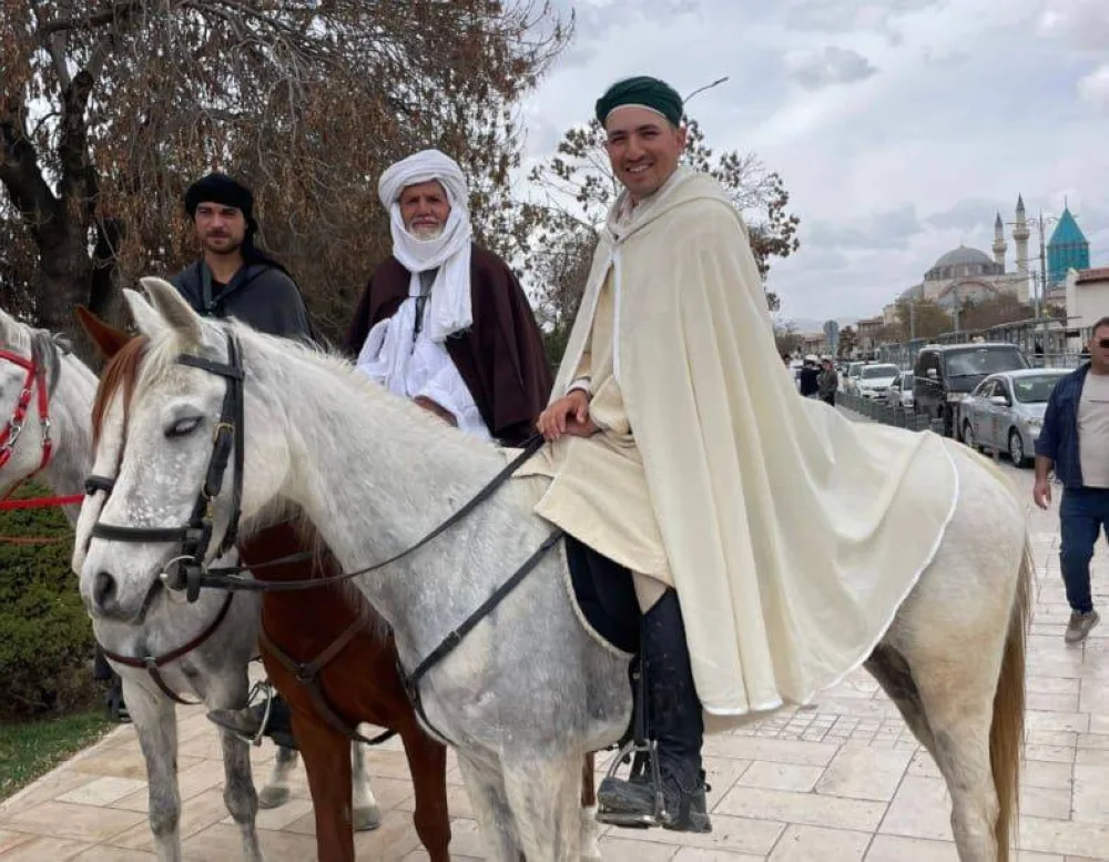 7 أشهر على ظهر الخيل: حجاج إسبان يشاركون قصة أسطورة طريق الحج التاريخي 7 أشهر على ظهر الخيل: حجاج إسبان يشاركون قصة أسطورة طريق الحج التاريخي