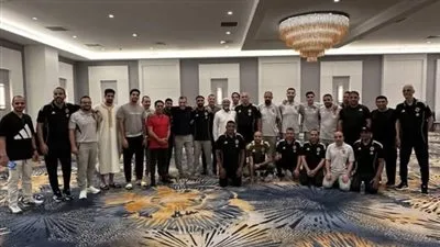 بعثة الأهلي تصلي عيد الأضحى في أمريكا قبل لقاء باتشوكا بعثة الأهلي تصلي عيد الأضحى في أمريكا قبل لقاء باتشوكا