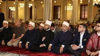 وزير الأوقاف يشارك في صلاة الجمعة بمسجد الإمام الحسين في القاهرة