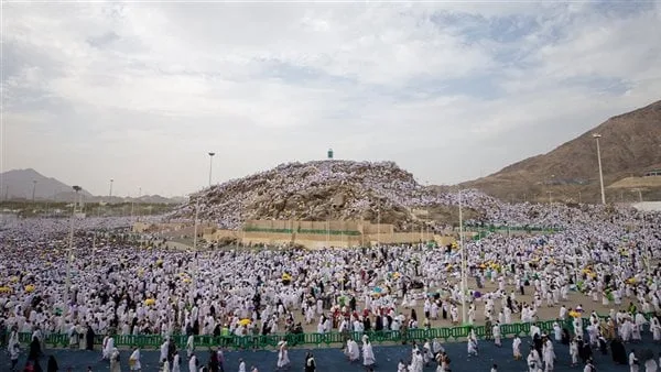 موفد “القاهرة الإخبارية” يتابع رمي الحجاج لجمرات العقبة الكبرى موفد “القاهرة الإخبارية” يتابع رمي الحجاج لجمرات العقبة الكبرى
