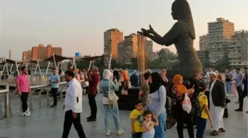 مراسل “إكسترا لايف” يلتقط أبرز مشاهد احتفالات المواطنين بعيد الأضحى من ممشى أهل مصر