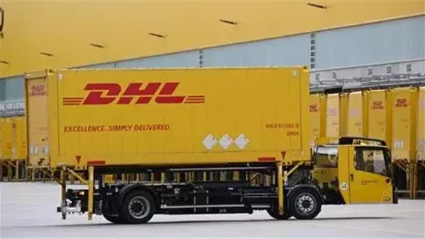 إصابة 12 فردًا في شركة DHL جراء طرد مريب.. فما تفاصيل الحادث؟ إصابة 12 فردًا في شركة DHL جراء طرد مريب.. فما تفاصيل الحادث؟
