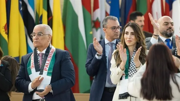 نجاح جديد لفلسطين: حصولها على عضوية دولة مراقب في منظمة العمل الدولية. نجاح جديد لفلسطين: حصولها على عضوية دولة مراقب في منظمة العمل الدولية.