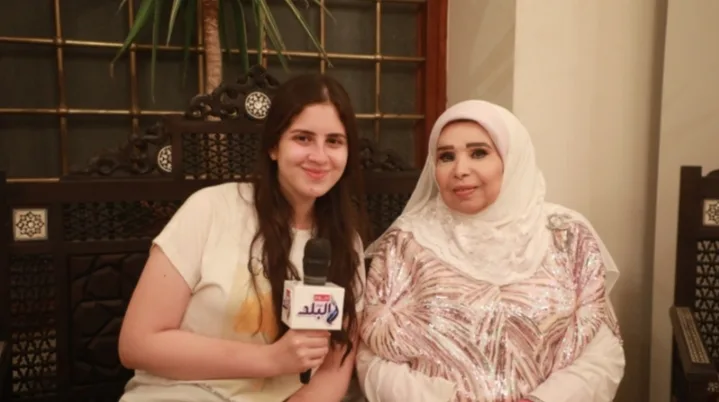 مديحة حمدي ترد على انتقادات الحجاب خلال عزاء سميحة أيوب.. حصريًا مديحة حمدي ترد على انتقادات الحجاب خلال عزاء سميحة أيوب.. حصريًا