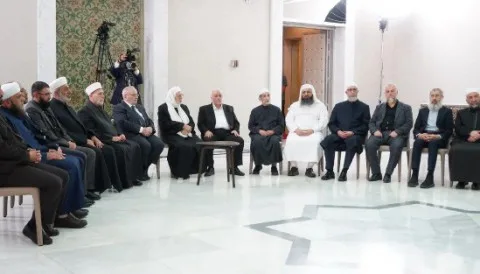 المجلس الأعلى للإفتاء في سوريا ينادي بترك “الانتقام الشخصي” واللجوء إلى القضاء لتحقيق الحقوق. المجلس الأعلى للإفتاء في سوريا ينادي بترك “الانتقام الشخصي” واللجوء إلى القضاء لتحقيق الحقوق.