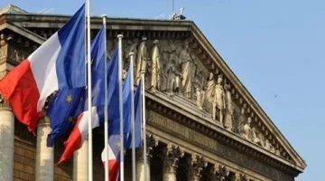 وزارة الخارجية الفرنسية تندد بالهجمات الإسرائيلية على لبنان.