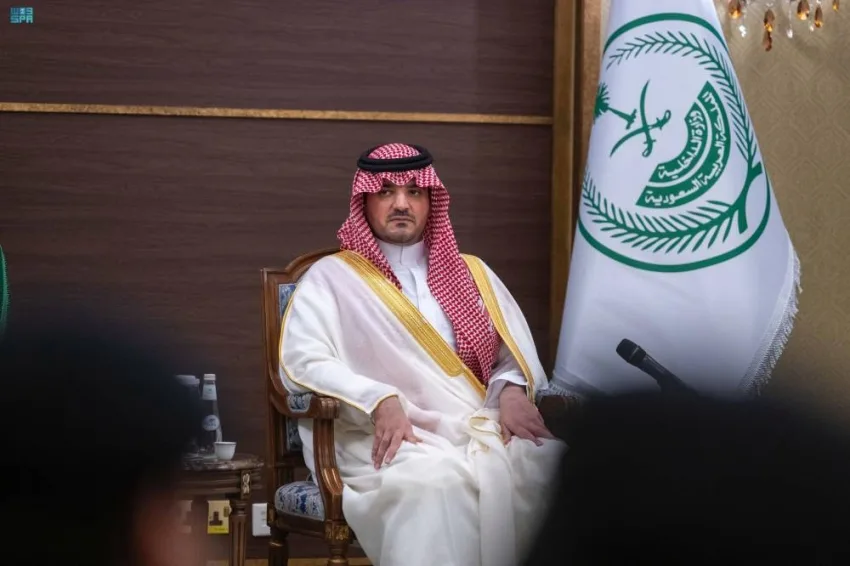 عبدالعزيز بن سعود يثني على جهود الإدارة العامة للتوجيه والإرشاد في وزارة الداخلية عبدالعزيز بن سعود يثني على جهود الإدارة العامة للتوجيه والإرشاد في وزارة الداخلية