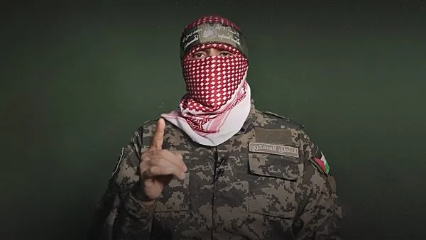 أبوعبيدة: يجب على الإسرائيليين مطالبة قيادتهم بإنهاء الحرب أو استقبال المزيد من أبنائهم في توابيت. أبوعبيدة: يجب على الإسرائيليين مطالبة قيادتهم بإنهاء الحرب أو استقبال المزيد من أبنائهم في توابيت.