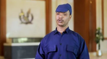 “شكرًا سيادة الرئيس على إعادة لم شملنا مع عائلاتنا” .. رسالة سجين تم الإفراج عنه للرئيس (فيديو)