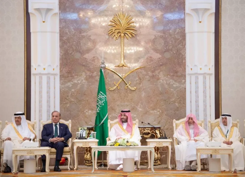 ولي العهد: جهود الحكومة تسهم في النجاح المستمر في خدمة الحجاج