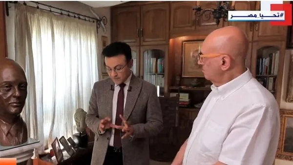 محمد سلماوي: إذا تم تكريمي بتمثال في المستقبل، آمل أن يُوضع في حديقة. محمد سلماوي: إذا تم تكريمي بتمثال في المستقبل، آمل أن يُوضع في حديقة.
