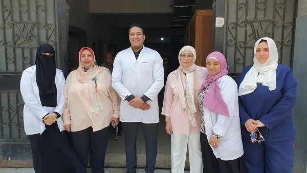 مدير الطب العلاجي في القليوبية يزور مستشفى بهتيم للتأكد من سير الخدمات بشكل منتظم