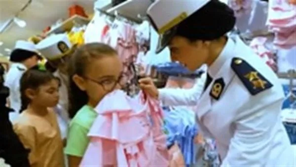 وزارة الداخلية تحتفل بعيد الأضحى مع الأطفال الأيتام وتُقدّم لهم الهدايا وزارة الداخلية تحتفل بعيد الأضحى مع الأطفال الأيتام وتُقدّم لهم الهدايا