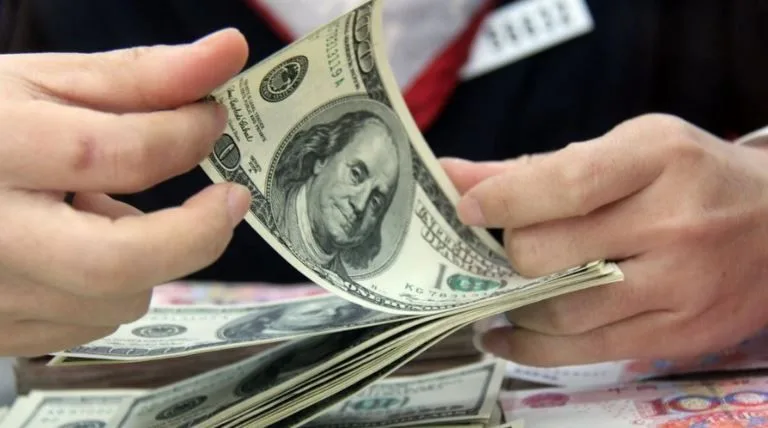 احتياطيات الصين الأجنبية تستقر عند 3.3 تريليون دولار في مايو احتياطيات الصين الأجنبية تستقر عند 3.3 تريليون دولار في مايو