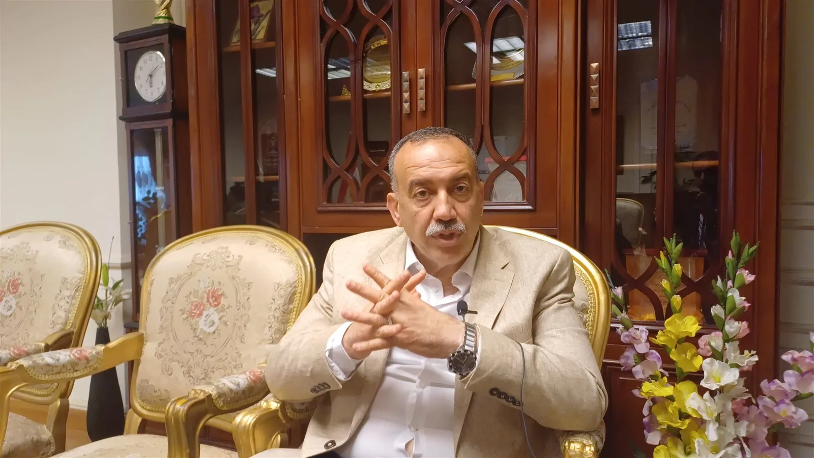 محافظ أسيوط يعلن عن افتتاح غرفة طوارئ في فرع التأمين الصحي خلال عيد الأضحى محافظ أسيوط يعلن عن افتتاح غرفة طوارئ في فرع التأمين الصحي خلال عيد الأضحى