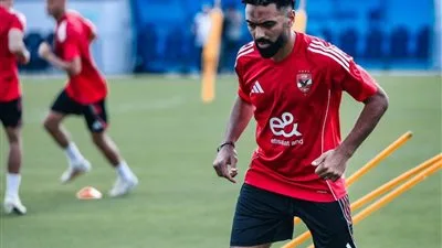 حسين الشحات: الأهلي معتاد على بطولة كأس العالم للأندية ونتطلع لرؤية الجماهير في الملعب حسين الشحات: الأهلي معتاد على بطولة كأس العالم للأندية ونتطلع لرؤية الجماهير في الملعب