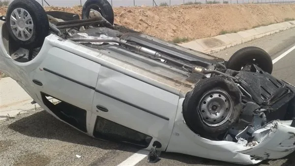تفاصيل إصابة 6 أفراد من أسرة واحدة جراء انقلاب سيارة في الصف تفاصيل إصابة 6 أفراد من أسرة واحدة جراء انقلاب سيارة في الصف