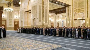 «رصد إصابة في قدمه أثناء وقوفه لتقديم التحية».. الرئيس السيسي يوجه بعلاج أحد أئمة وزارة الأوقاف