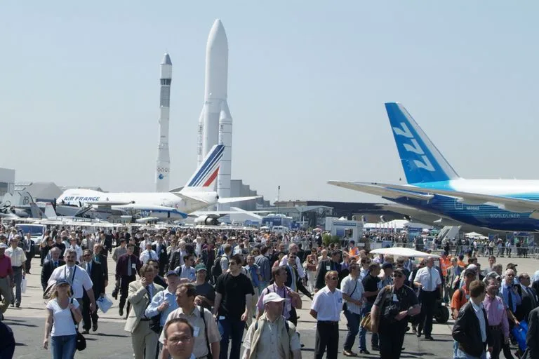 بورجيه 2025: أكبر معرض للطيران ينطلق وسط عواصف التوترات العالمية بورجيه 2025: أكبر معرض للطيران ينطلق وسط عواصف التوترات العالمية