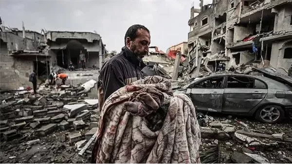 15 شهيدًا نتيجة اعتداء إسرائيلي جديد في حي الصبرة بغزة.. وتصاعد التوتر في طولكرم 15 شهيدًا نتيجة اعتداء إسرائيلي جديد في حي الصبرة بغزة.. وتصاعد التوتر في طولكرم