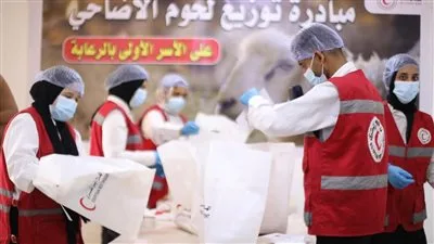 الهلال الأحمر يوزع أضاحي عيد الأضحى على الأسر المحتاجة ويهدف إلى خدمة 20 ألف أسرة خلال فترة العید. الهلال الأحمر يوزع أضاحي عيد الأضحى على الأسر المحتاجة ويهدف إلى خدمة 20 ألف أسرة خلال فترة العید.