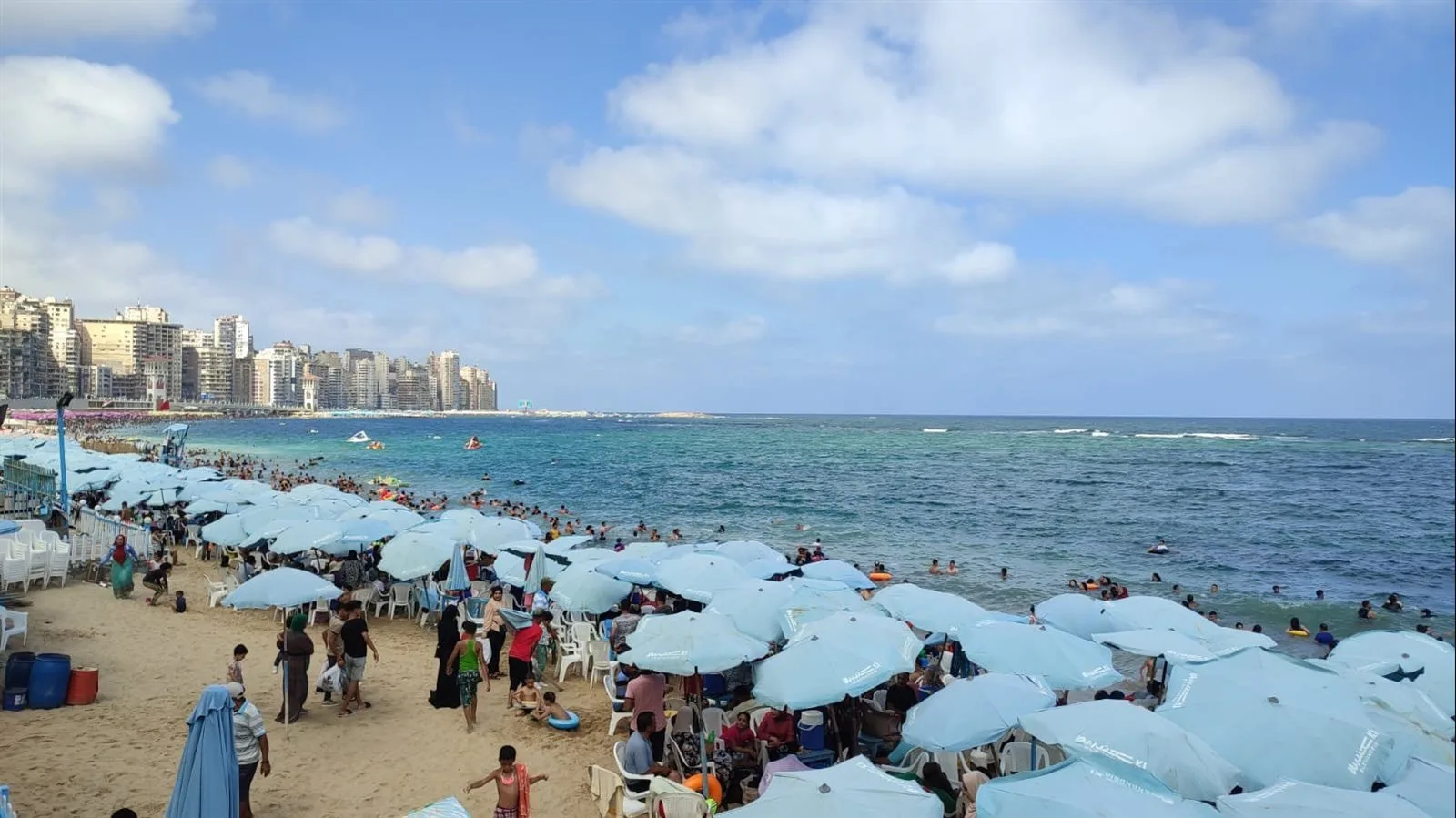 مصايف الإسكندرية: برامج تدريبية متطورة لفرق الإنقاذ الساحلي تحضيرًا لموسم الصيف مصايف الإسكندرية: برامج تدريبية متطورة لفرق الإنقاذ الساحلي تحضيرًا لموسم الصيف