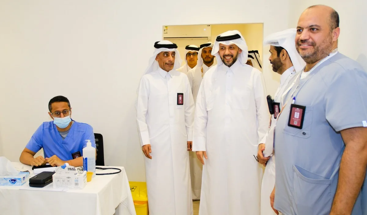 وزير الصحة يتفقد الوحدة الطبية في بعثة الحج القطرية ويتأكد من صحة حجاج البلاد وزير الصحة يتفقد الوحدة الطبية في بعثة الحج القطرية ويتأكد من صحة حجاج البلاد