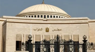 معلومات حول قانون العلاوة الجديدة لعام 2025: زيادة الحد الأدنى 150 جنيهًا من الراتب الأساسي أو الوظيفي.