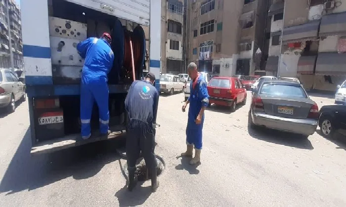 مدير مياه القناة: زيادة وتيرة تنظيف شبكات الصرف الصحي خلال أيام عيد الأضحى المبارك مدير مياه القناة: زيادة وتيرة تنظيف شبكات الصرف الصحي خلال أيام عيد الأضحى المبارك
