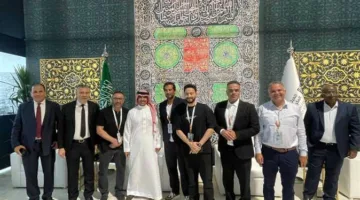 وزير الإعلام السعودي يستضيف عمرو سعد وأحمد السقا وحماده هلال على مائدة العشاء قبل أداء مناسك الحج