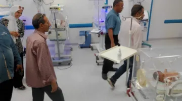 وكيل وزارة الصحة بأسيوط يقوم بجولة للاطلاع على سير العمل في المستشفيات والمركز الإقليمي لنقل الدم.