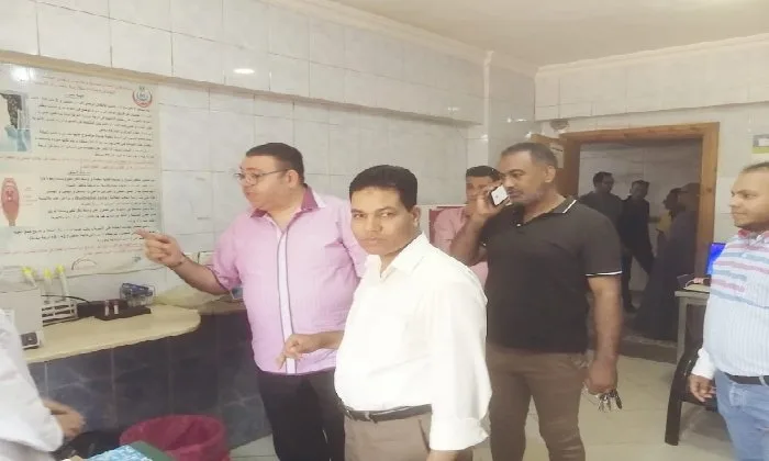 مدير الصحة في الأقصر يراقب تقدم العمل بالمستشفيات في اليوم الثاني من عيد الأضحى
