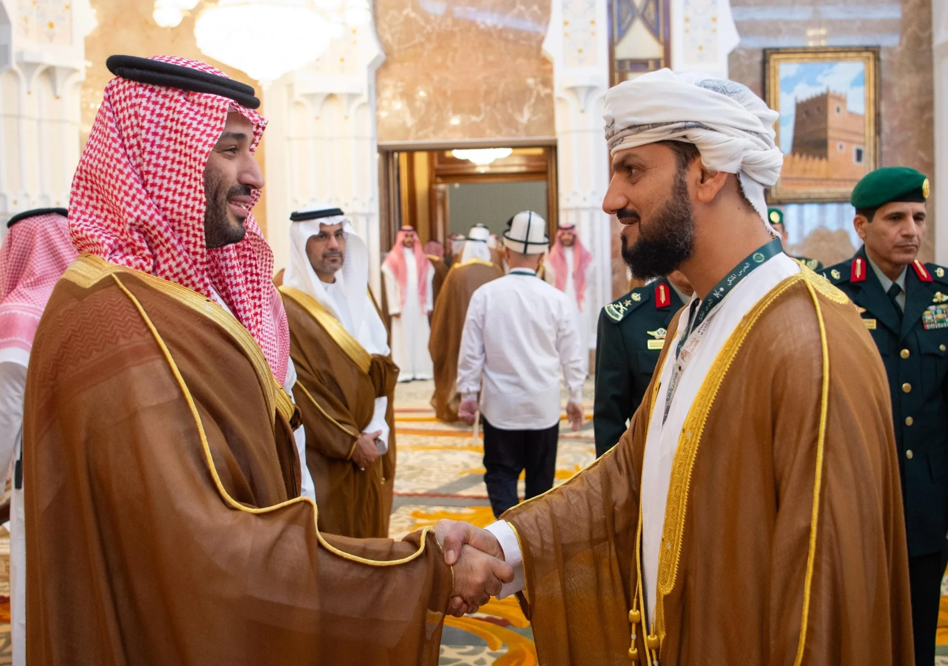 الوفد العماني للحج يشارك في مراسم استقبال قادة وفود الحجاج