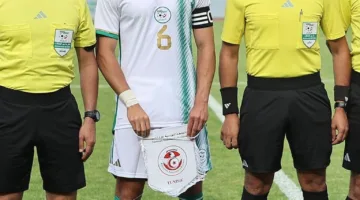 يانيس سلامي.. نجم مارسيليا يسعى للالتحاق بالجزائر