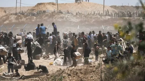 مؤسسة غزة الإنسانية: ضغوطات من حماس تضطرنا لتجميد المساعدات في القطاع