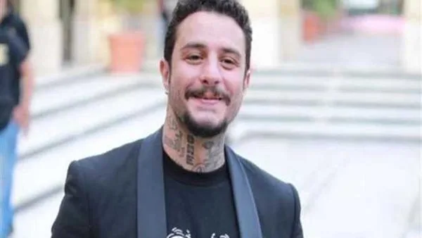 أحمد الفيشاوي يقدم تهانيه لجمهوره بمناسبة عيد الأضحى من داخل صالة الرياضة أحمد الفيشاوي يقدم تهانيه لجمهوره بمناسبة عيد الأضحى من داخل صالة الرياضة