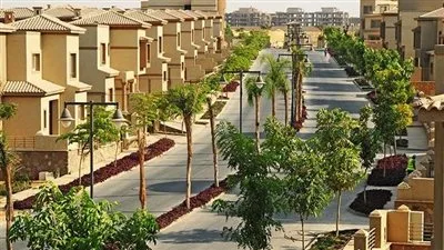 فرص استثمارية متميزة: مشروعات تعليمية وتجارية وإدارية في القاهرة الجديدة من خلال 5 فرص جذابة للمستثمرين. فرص استثمارية متميزة: مشروعات تعليمية وتجارية وإدارية في القاهرة الجديدة من خلال 5 فرص جذابة للمستثمرين.