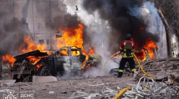 خاركيف تتعرض لقصف شديد.. هجوم روسي يودي بحياة 3 أشخاص ويترك 22 مصابًا في أوكرانيا