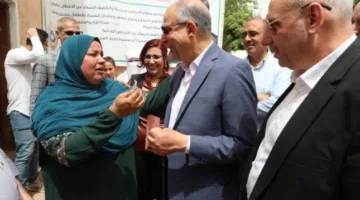 «تغيير المفاهيم التقليدية».. محافظ المنيا يتواصل مع المواطنين بأسلوب قيادي مبتكر