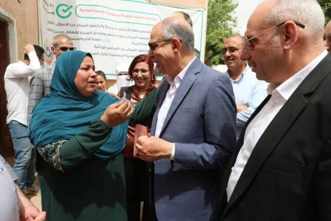 «تغيير المفاهيم التقليدية».. محافظ المنيا يتواصل مع المواطنين بأسلوب قيادي مبتكر