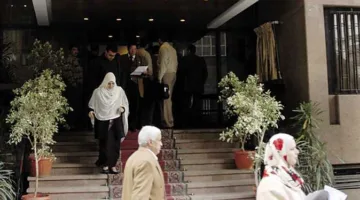 «تزوجنا خلال الإجازة».. سيدة أمام المحكمة: «طلقني بعد شهر من الحمل لسبب غير متوقع» (تفاصيل)