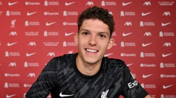 ليفربول يعلن عن صفقته الصيفية الثانية بتعاقده مع الحارس المجري أرمين بيتشي