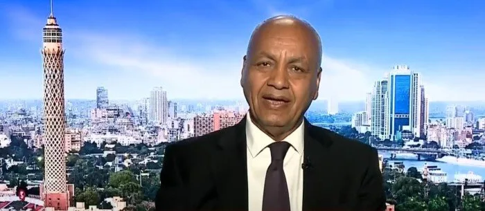 مصطفى بكري: أمن واستقرار مصر هما السبب وراء استثناء المصريين من قائمة الممنوعين من دخول أمريكا.